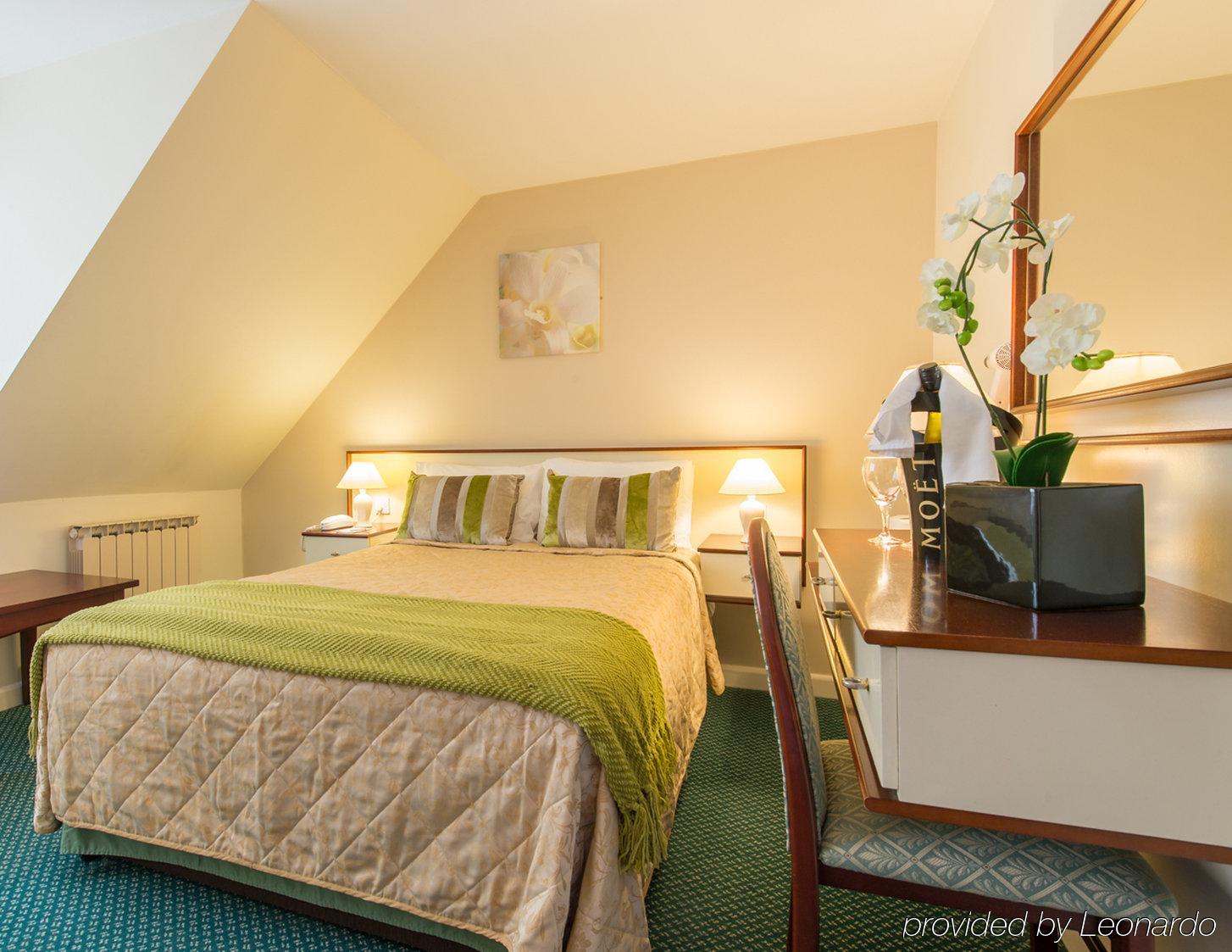The Samares Coast Hotel & Apartments Saint Helier Phòng bức ảnh