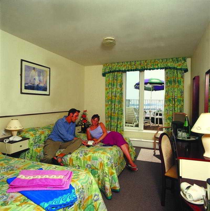 The Samares Coast Hotel & Apartments Saint Helier Phòng bức ảnh