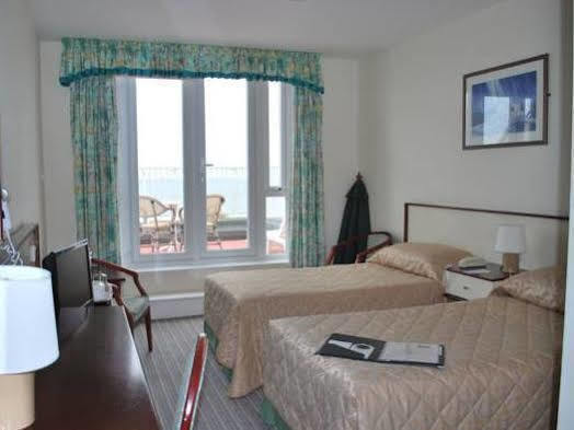 The Samares Coast Hotel & Apartments Saint Helier Ngoại thất bức ảnh